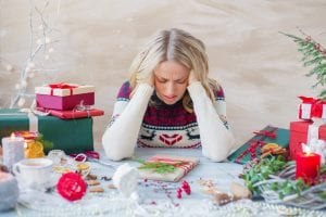 How to Balance Connection & Boundaries During the Holiday Season